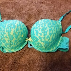 Victoria's Secret Very Sexy semi bra